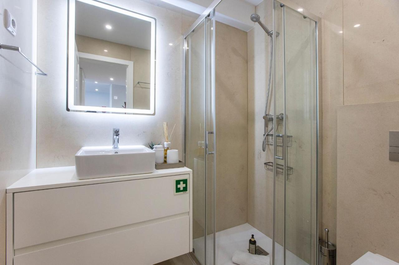 City Center 2Br Flat W/ Ac By Lovelystay Πόρτο Εξωτερικό φωτογραφία